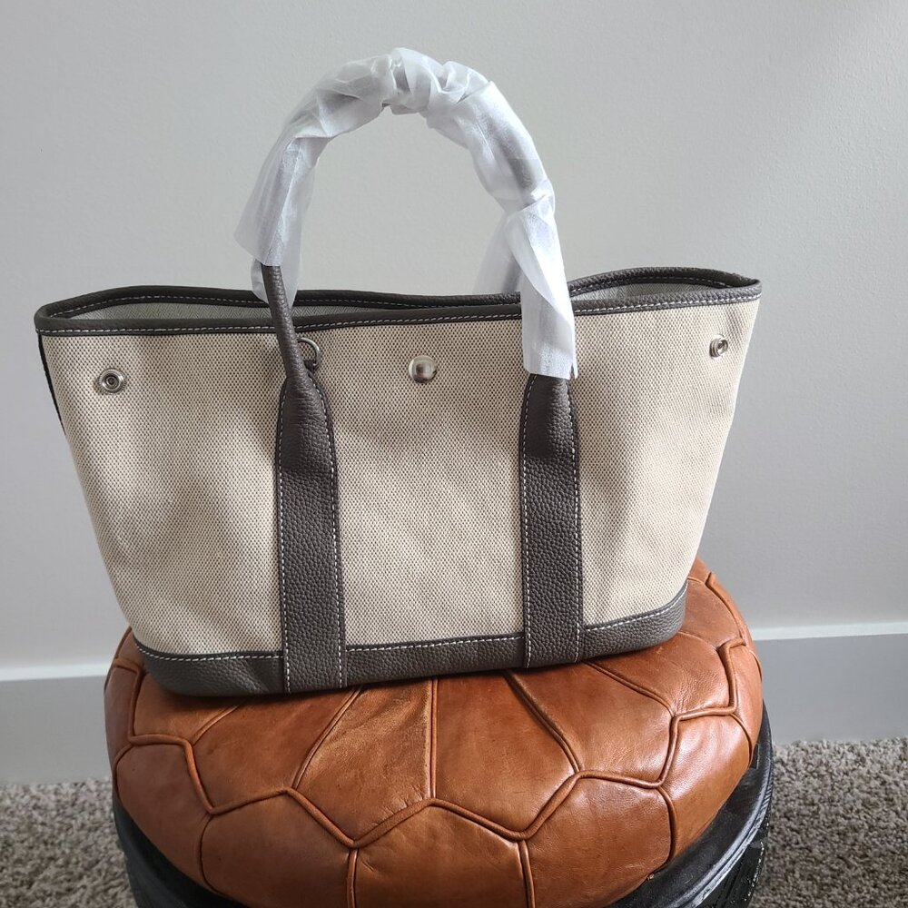 Canvas tote bag